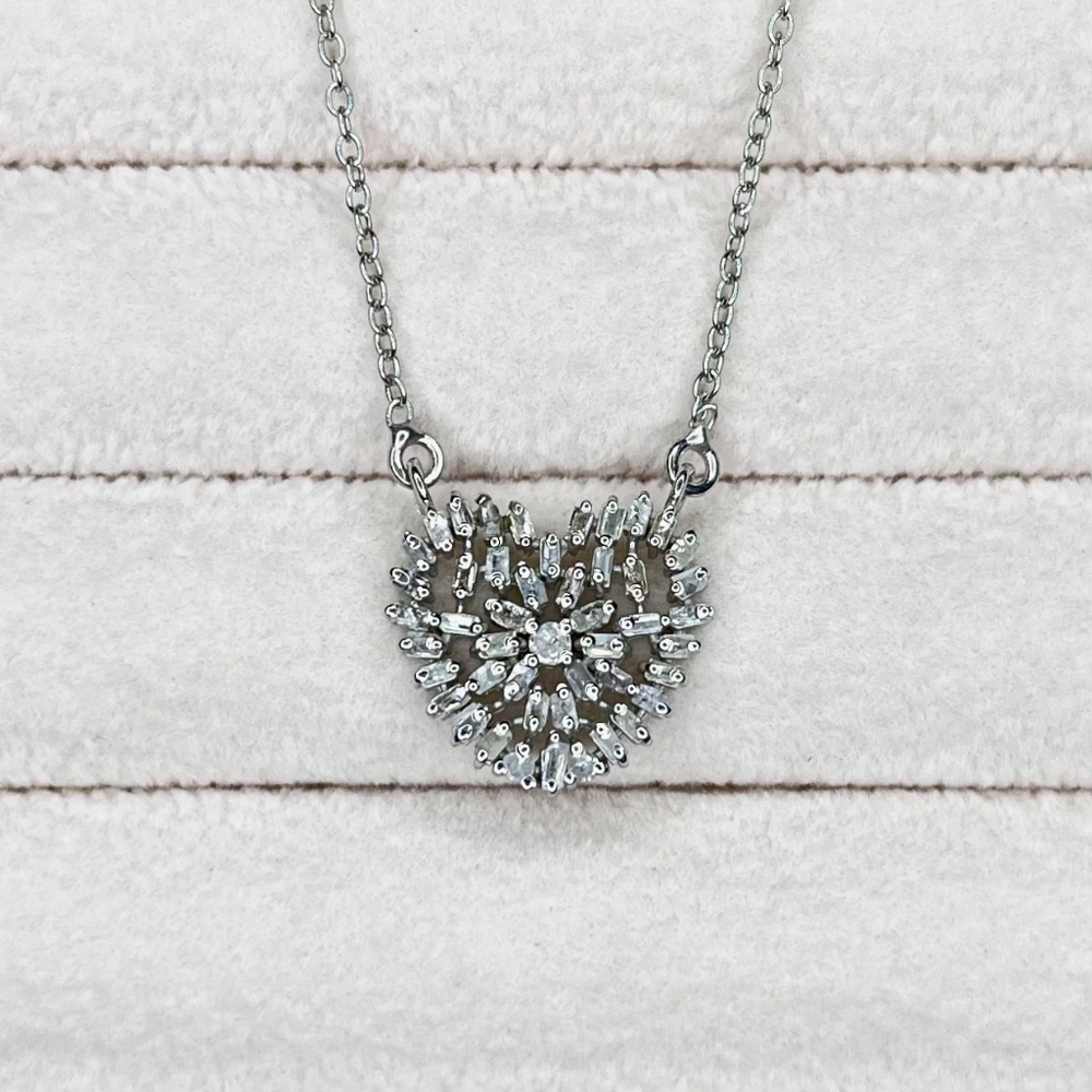 N024 | Natural Diamond Cluster Heart Necklace